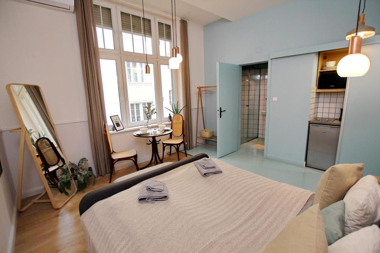 Gellerico Apartments Deak Square Будапеща Екстериор снимка
